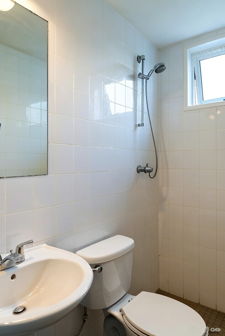 Remise en état d’un logement insalubre aux Hôpitaux-Neufs